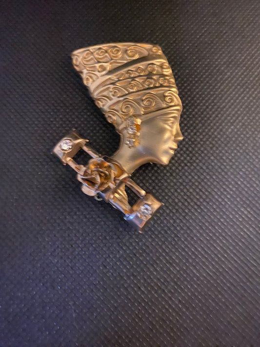 Brooch VTG gold tone Egyptian queen Nefertiti brooch pin