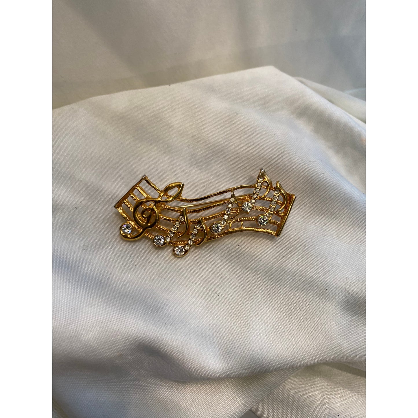 Brooch Bass Clef and musical notes gold tone