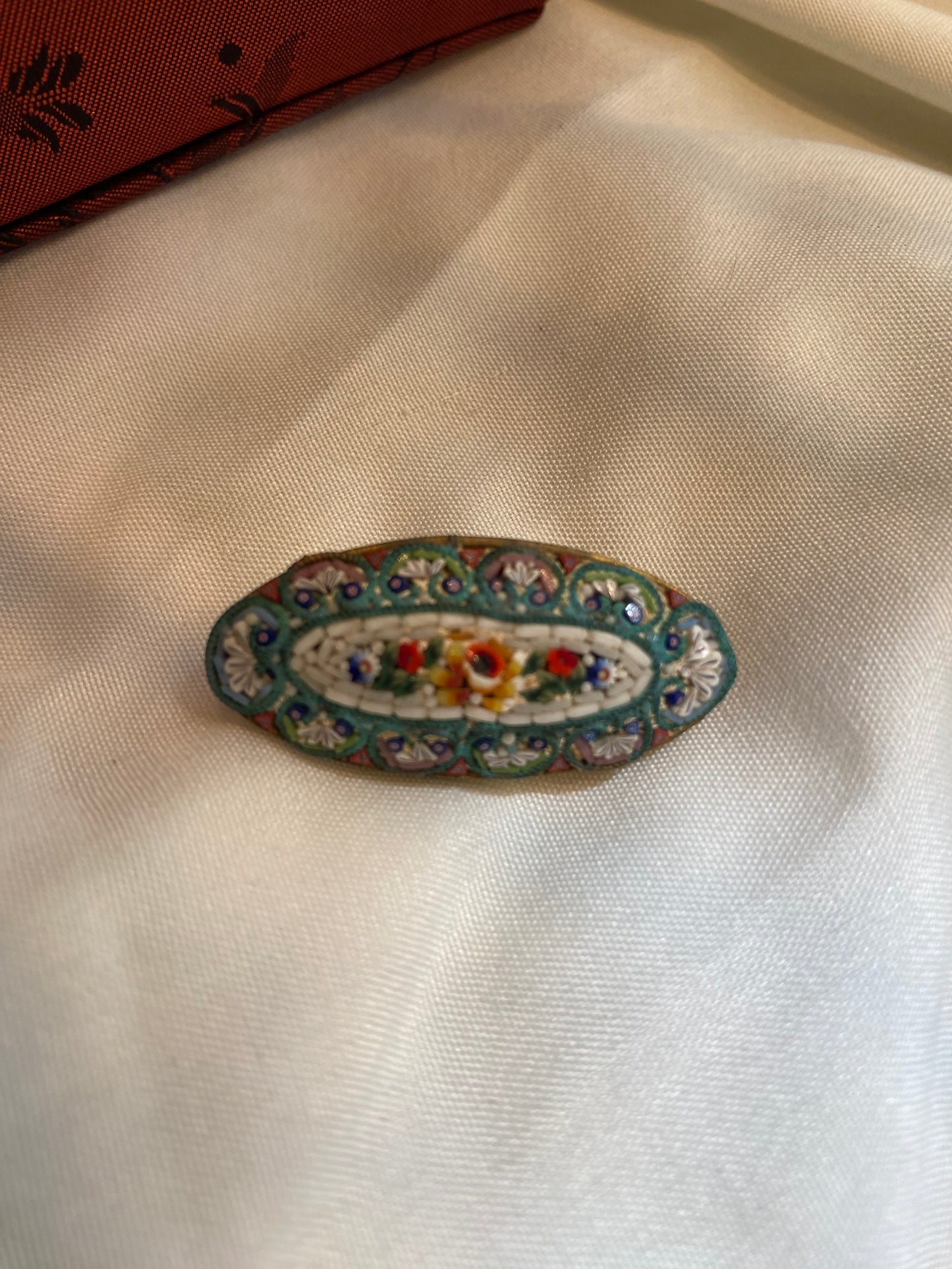Italian Micro Mosaic brooch floral tiles Oval shaped gold plated metal Vintahe1940