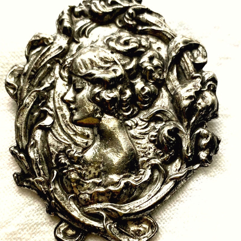 Anique silver Art Nouveau Lady Brooch Vintage Repousse Cameo pin