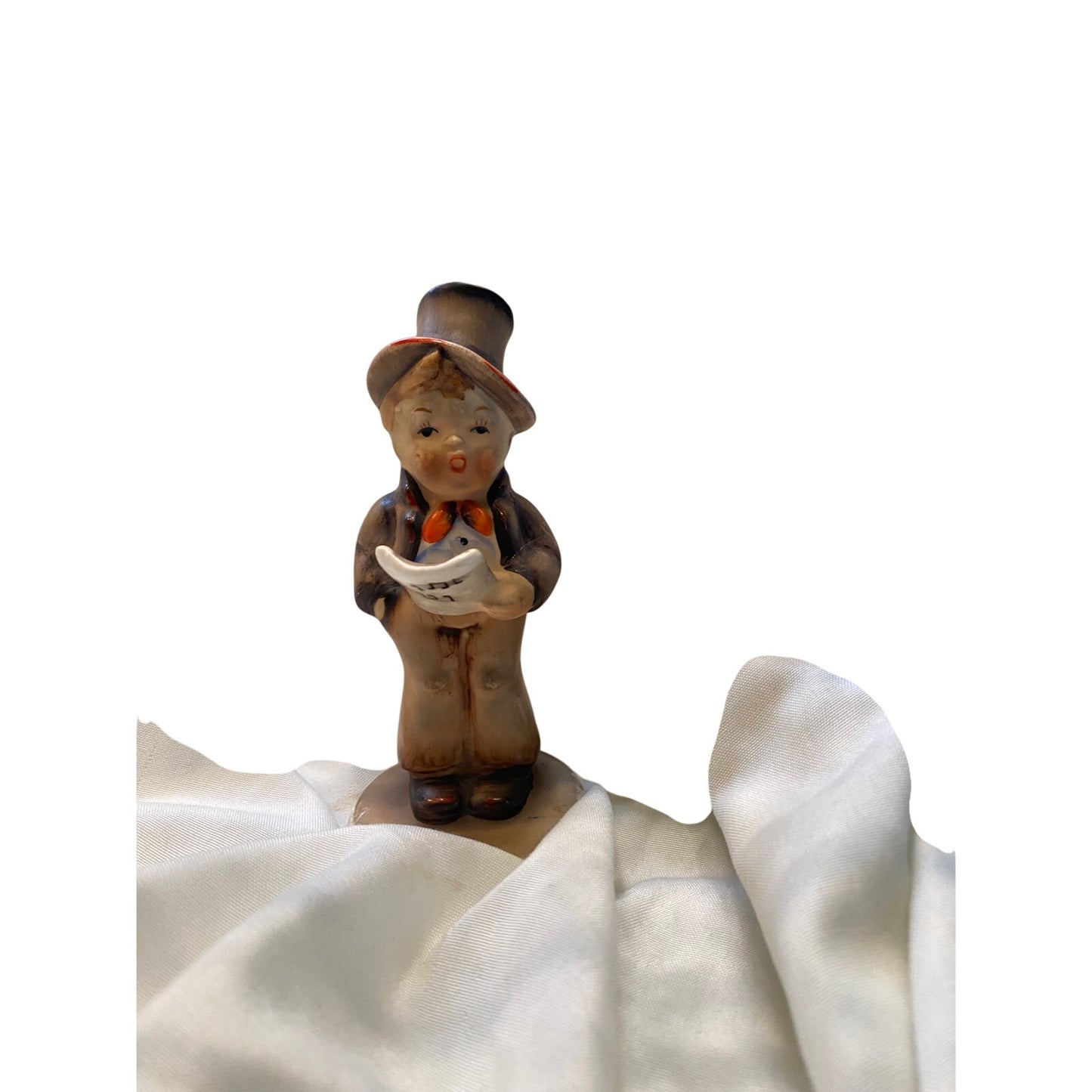 Hummell Goebel " Street Singer "boy on corner singing 5 inches height