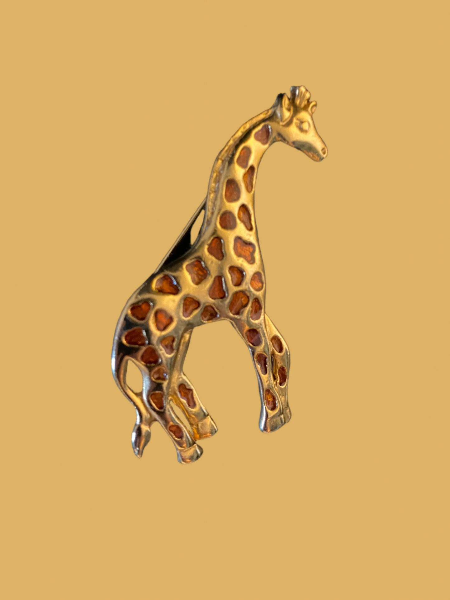 Giraffe pin/brooch gold tone with enameled spots
