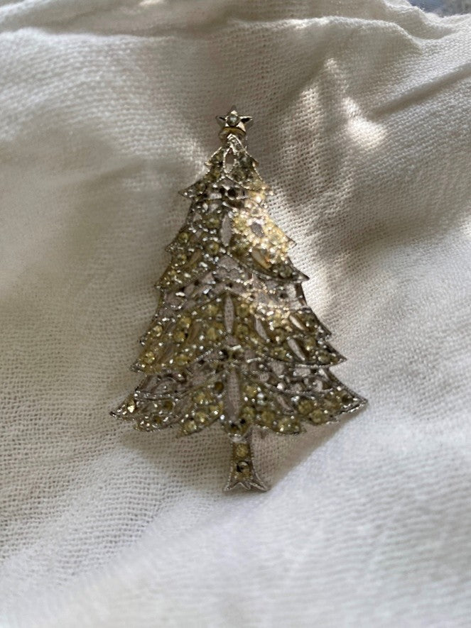 Vintage Rhinestone Christmas tree brooch