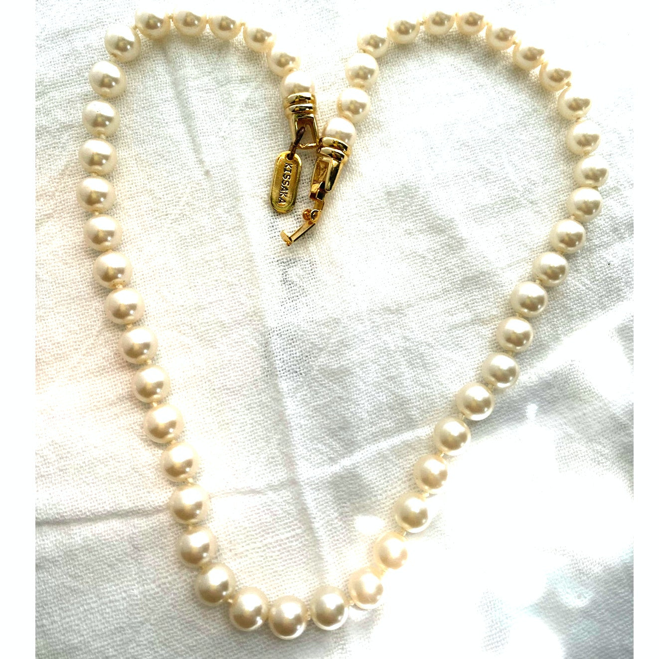 Vintage Kissaka Faux Peral Necklace 18-inch Gold Clasp Chocker Bridal or Evening