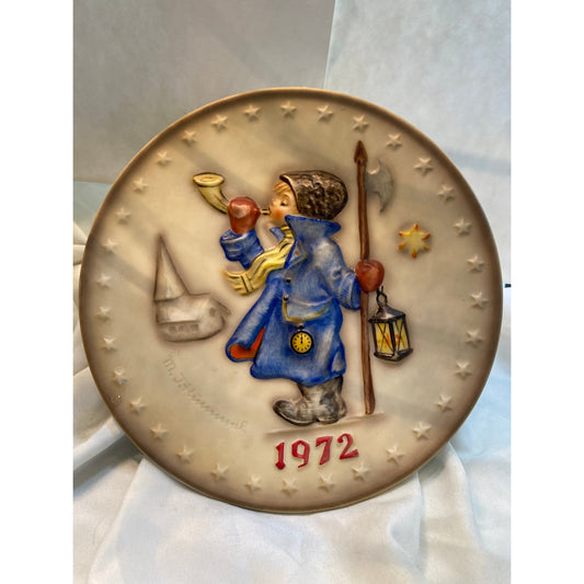 Grobel Hummel 1972 Annual Plate "hear Ye, Hear Ye