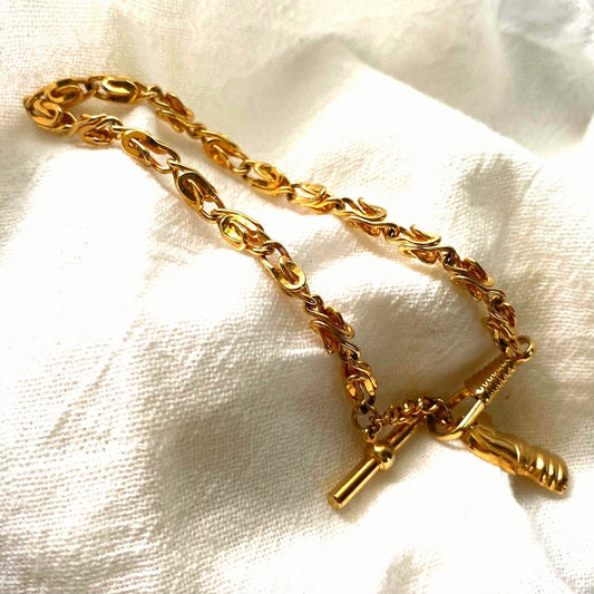 Vintage Gold chain Bracelet with knight Chess Piece charm retro toggle clasp