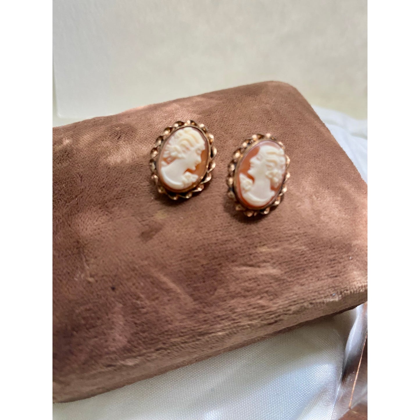 Shell Cameo 14k yellow gold carved lady studs vintage unique earrings