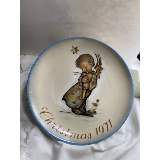 Hummel Christmas plate 1971, first in annual collectors' series