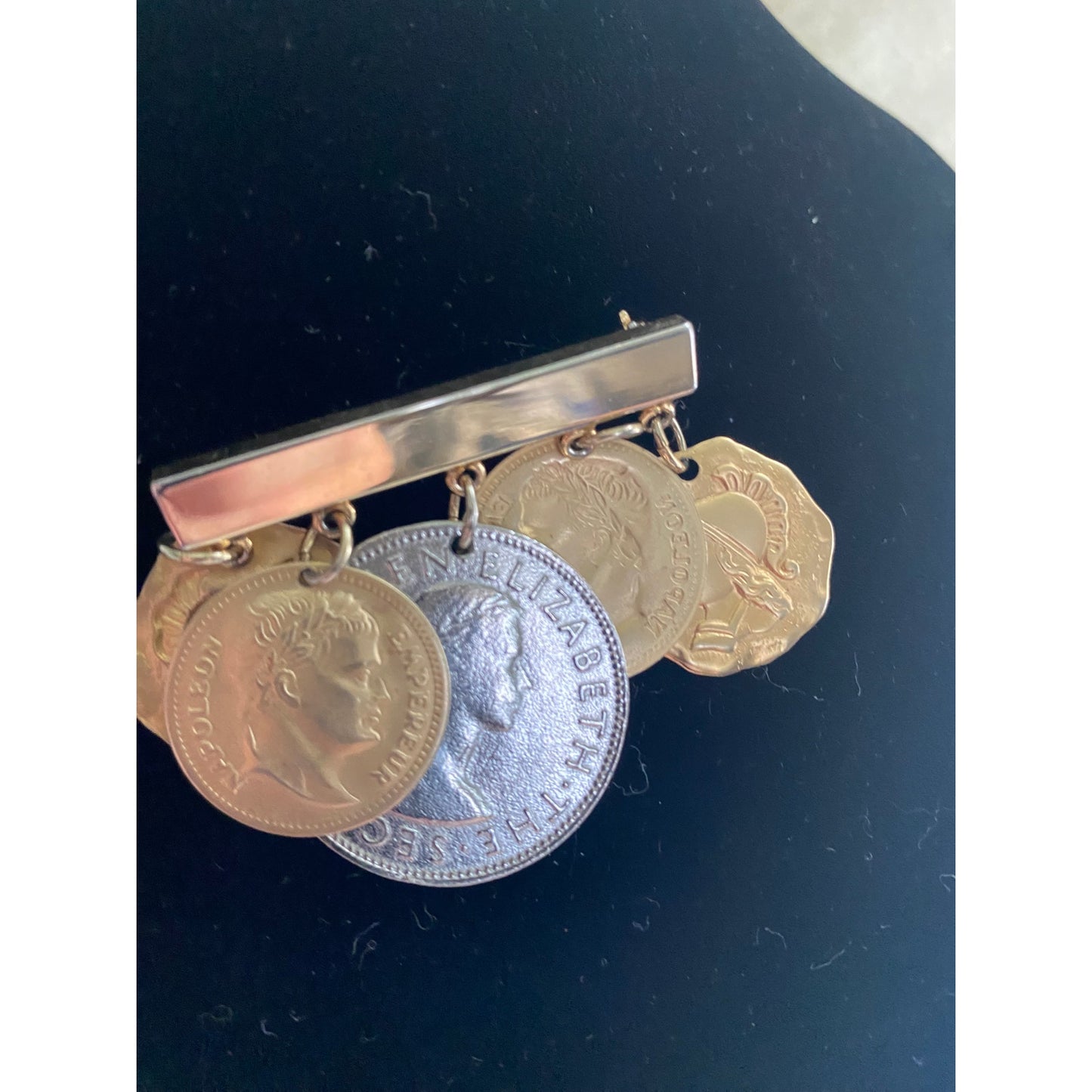 Coin Charm Brooch Gold tone bar with New Zealand 1964 Coin and Queen Elizabeth the second