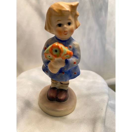 Hummell Goebel "girl with nosegay"1967 stamped on bottom