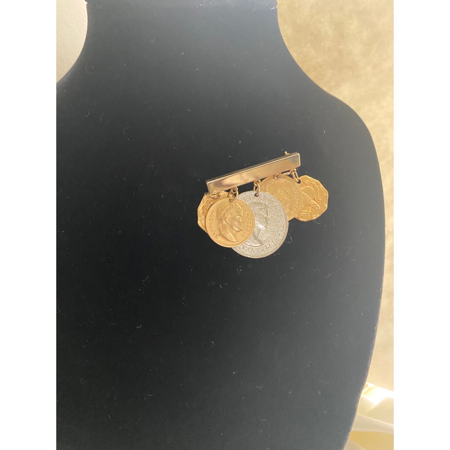Coin Charm Brooch Gold tone bar with New Zealand 1964 Coin and Queen Elizabeth the second