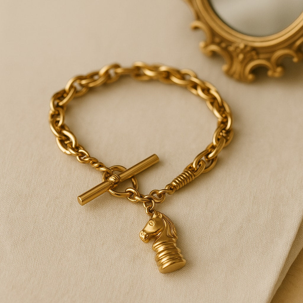 Vintage Gold chain Bracelet with knight Chess Piece charm retro toggle clasp