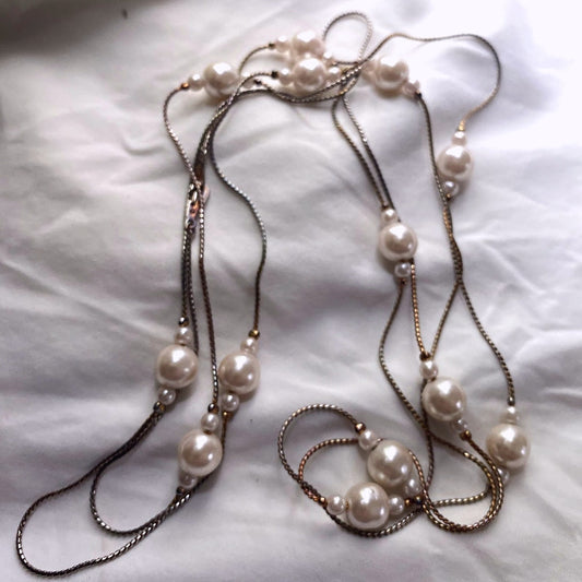 Vinatge gold and Crystal Bead Necklace 24-inch-long chain,Faceted beads elegant
