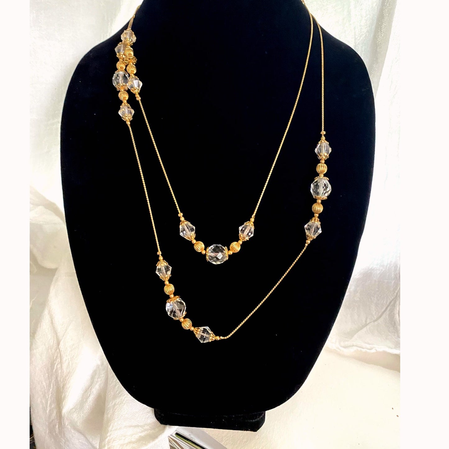 Vinatge gold and Crystal Bead Necklace 24-inch-long chain,Faceted beads elegant