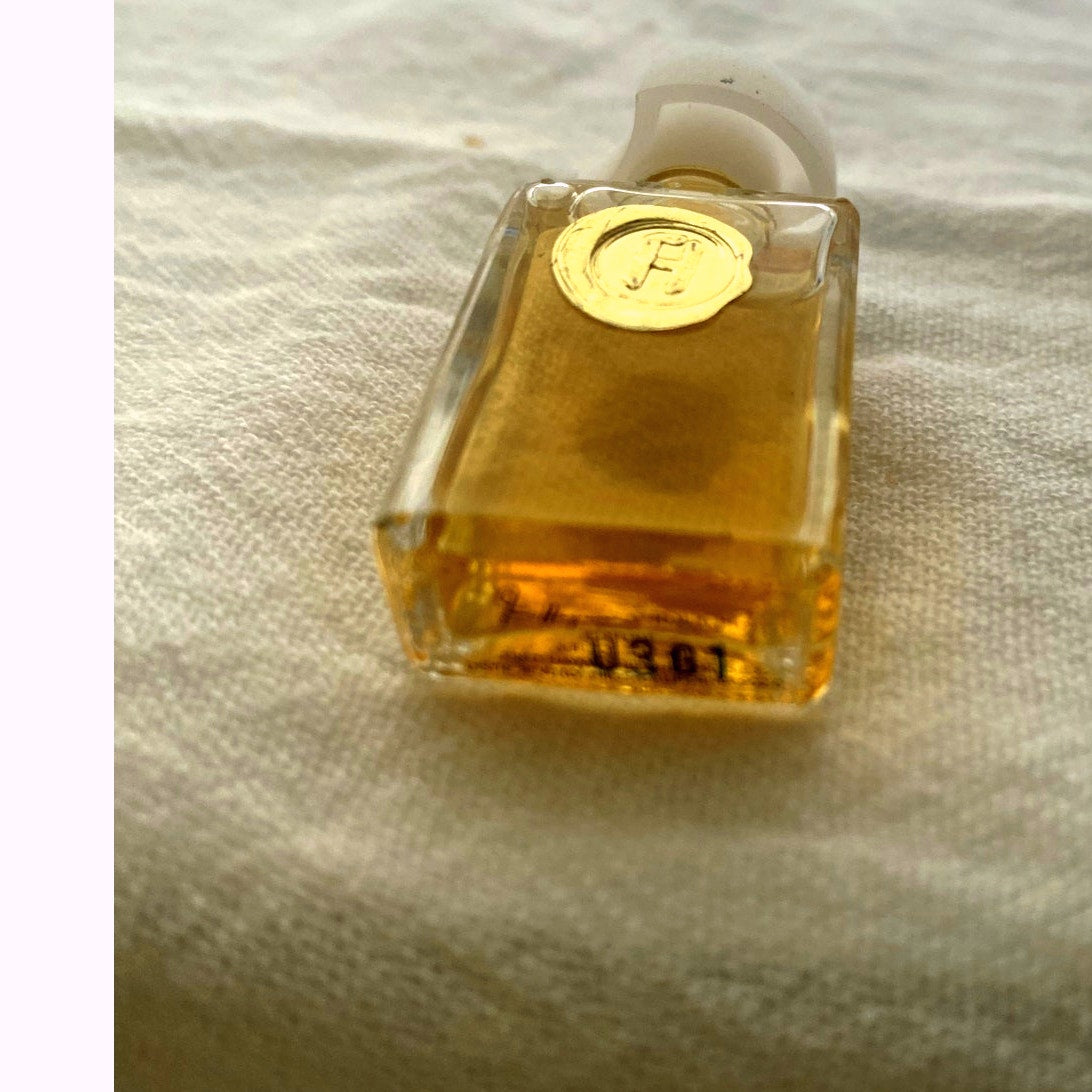 Vintage Touch by Fred Hayman perfume miniture3.7ml vanity collectable splash bottle