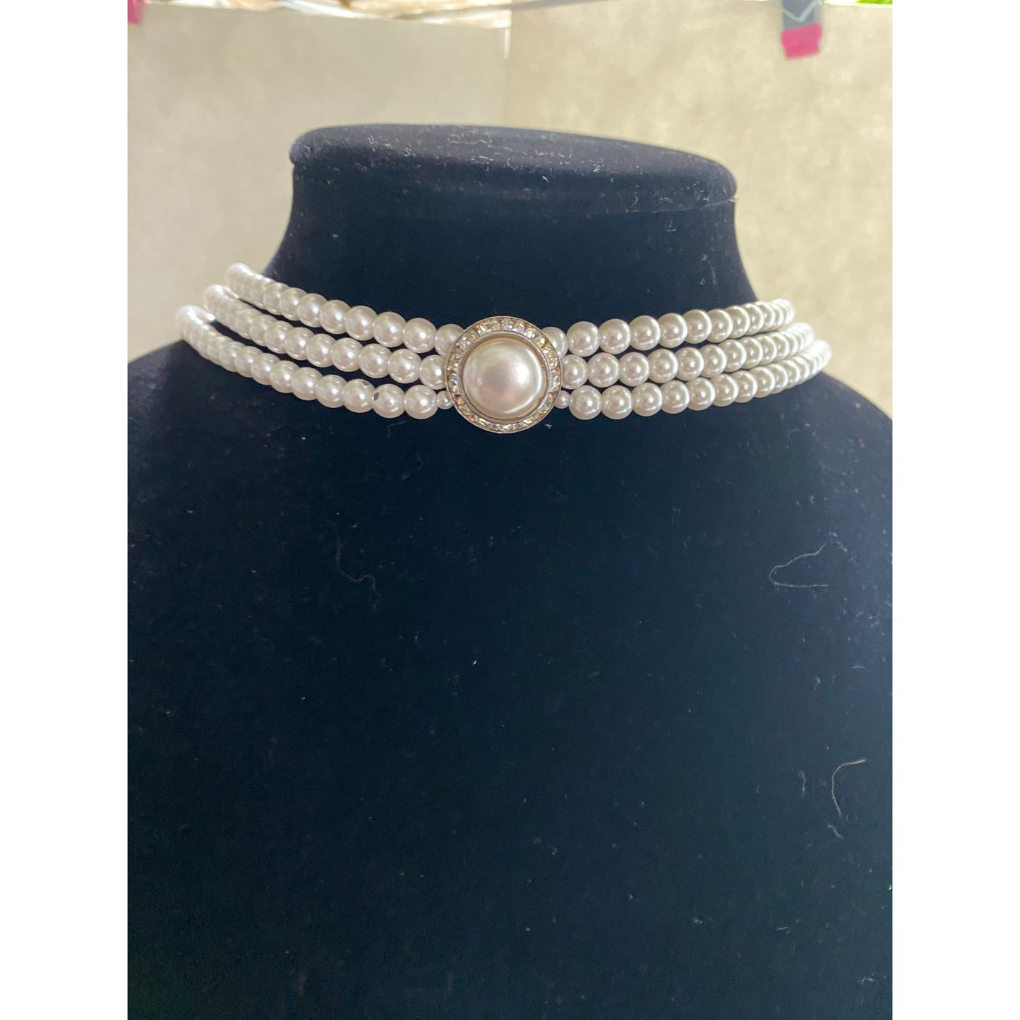 Vintage Multi-strand Faux Peral Necklace, elegant Costume jewelry