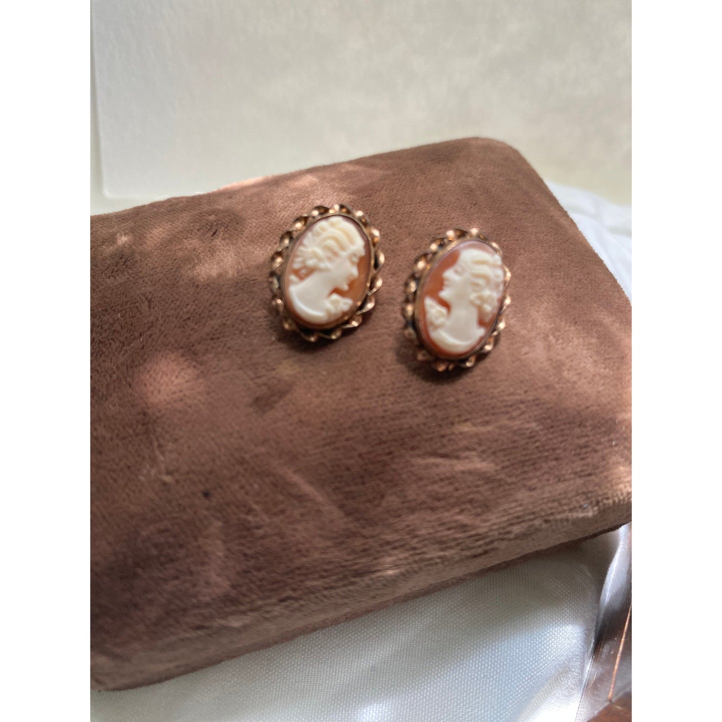 Shell Cameo 14k yellow gold carved lady studs vintage unique earrings