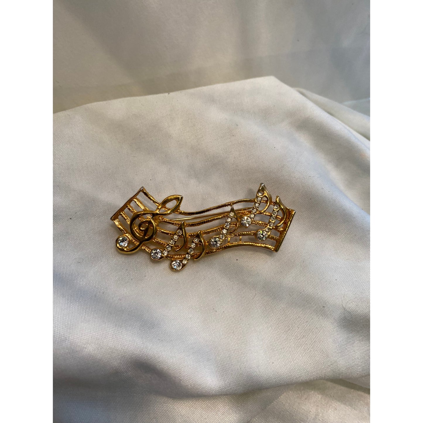 Brooch Bass Clef and musical notes gold tone